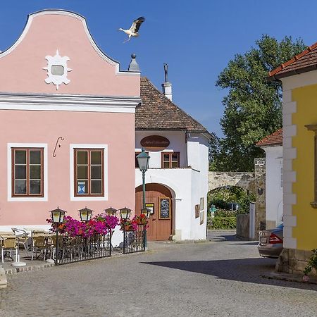 Unser Rosa Haus Fuer Sie Rust Oda fotoğraf